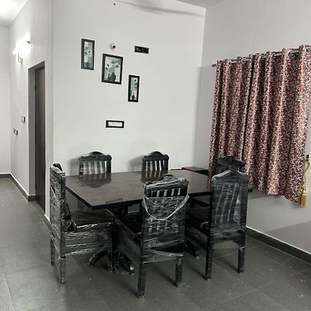Hidden Garden Farmhouse Ξενοδοχείο Pargi Εξωτερικό φωτογραφία