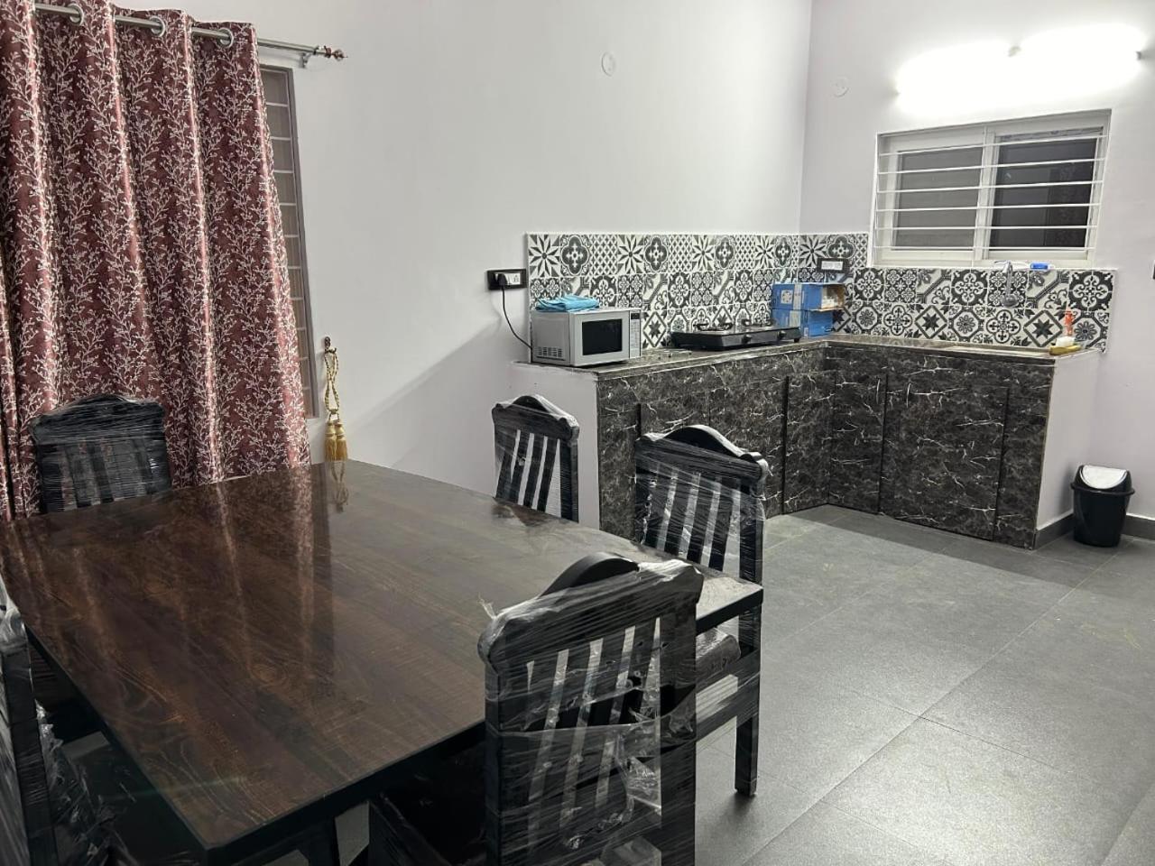 Hidden Garden Farmhouse Ξενοδοχείο Pargi Εξωτερικό φωτογραφία